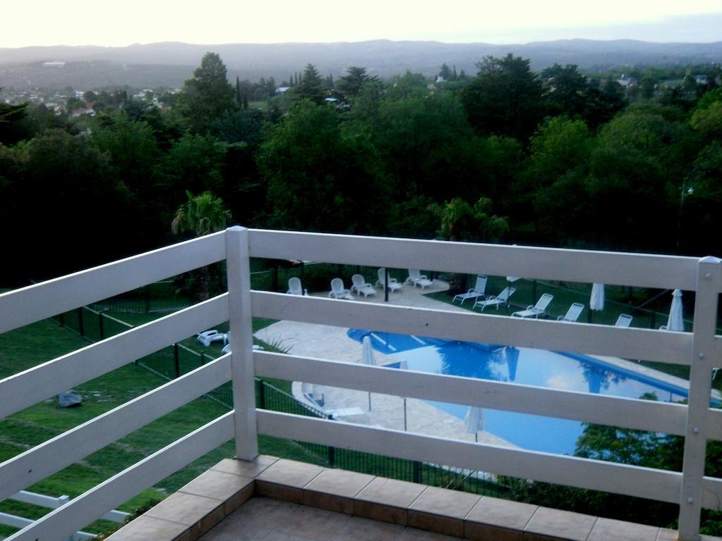 Las Ardillas Cabanas Y Suites لا فالدا الغرفة الصورة